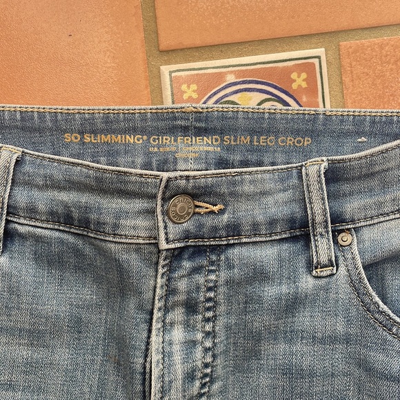 Chicos So Slimming Girlfriend Slim Leg Crop - Picture 2 of 8